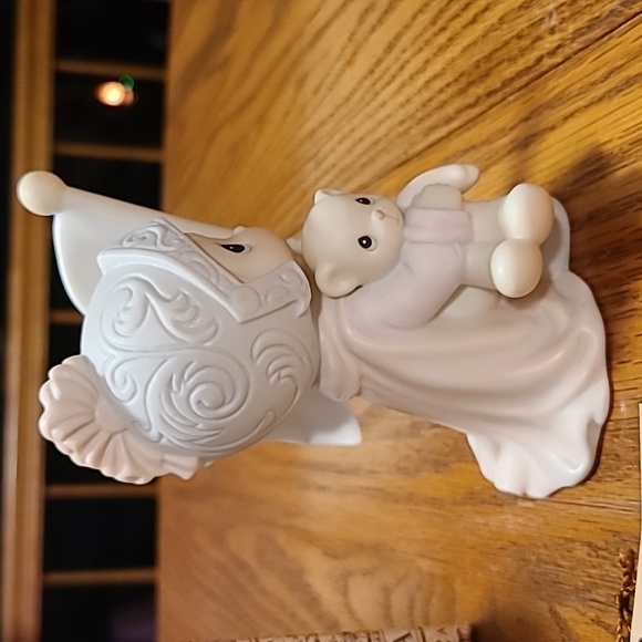 Precious Moments This Land Is Our Land Figurine - Picture 4 of 9